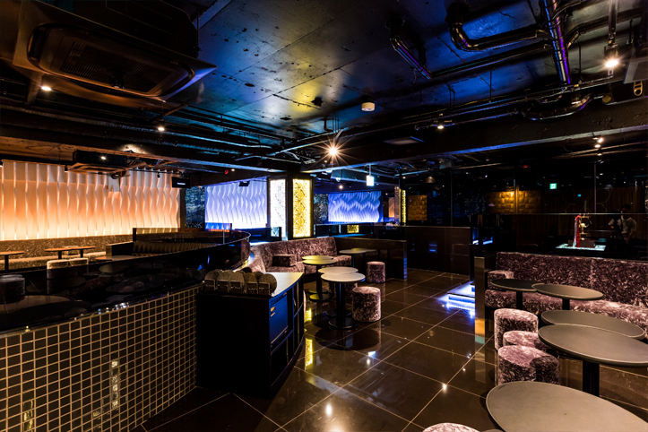 ALL BLACK (オールブラック)-店内画像-2